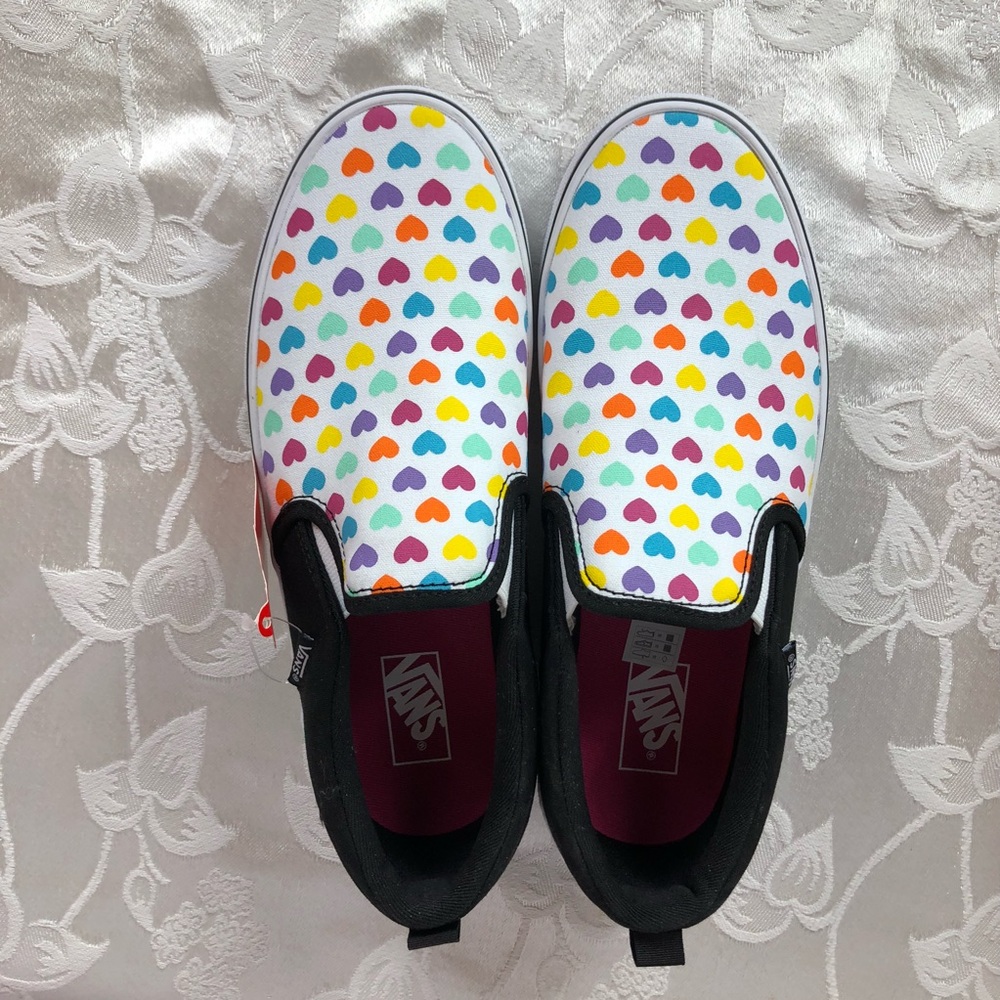 VANS   Asher-Kids Canvas Upper Slip-On Multi-Heart Print Elastic Sides Shoes 6 - Picture 2 of 5